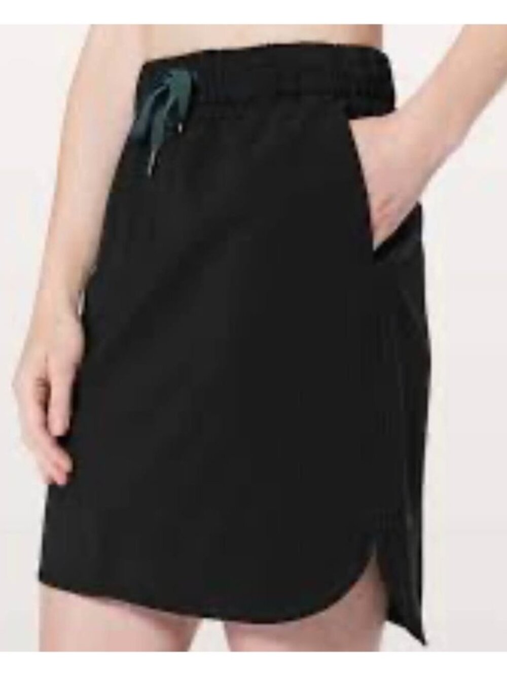 NEW Lululemon On The Fly women's size 6 black skirt